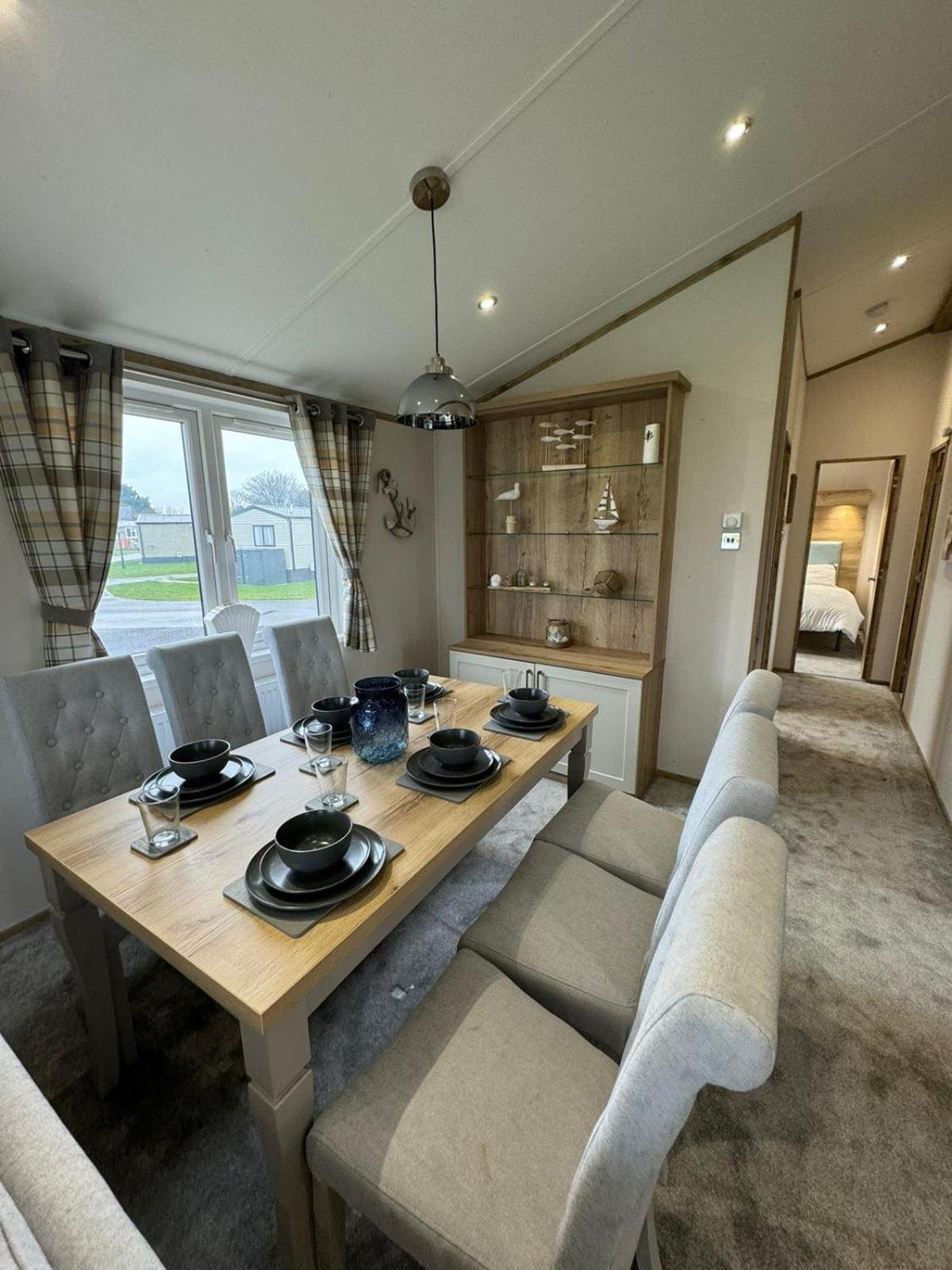 Golden Anchor - The Oakland Lodge - Coastal Caravan Breaks Chapel Saint Leonards Bagian luar foto